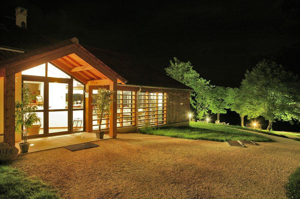 Domaine Des Compouzines Hotel Montignac-Lascaux Exterior photo